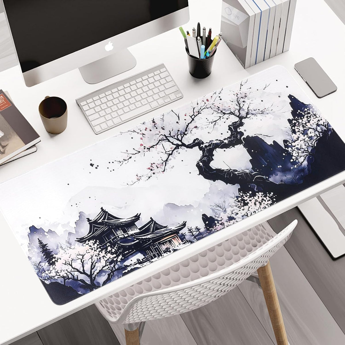 Sakura Mouse Pad Non-Slip Rubber Base Gaming Mouse Pad Keyboard Mat with Stitched Edges for Gaming and Office Desk Mat (Sakura)